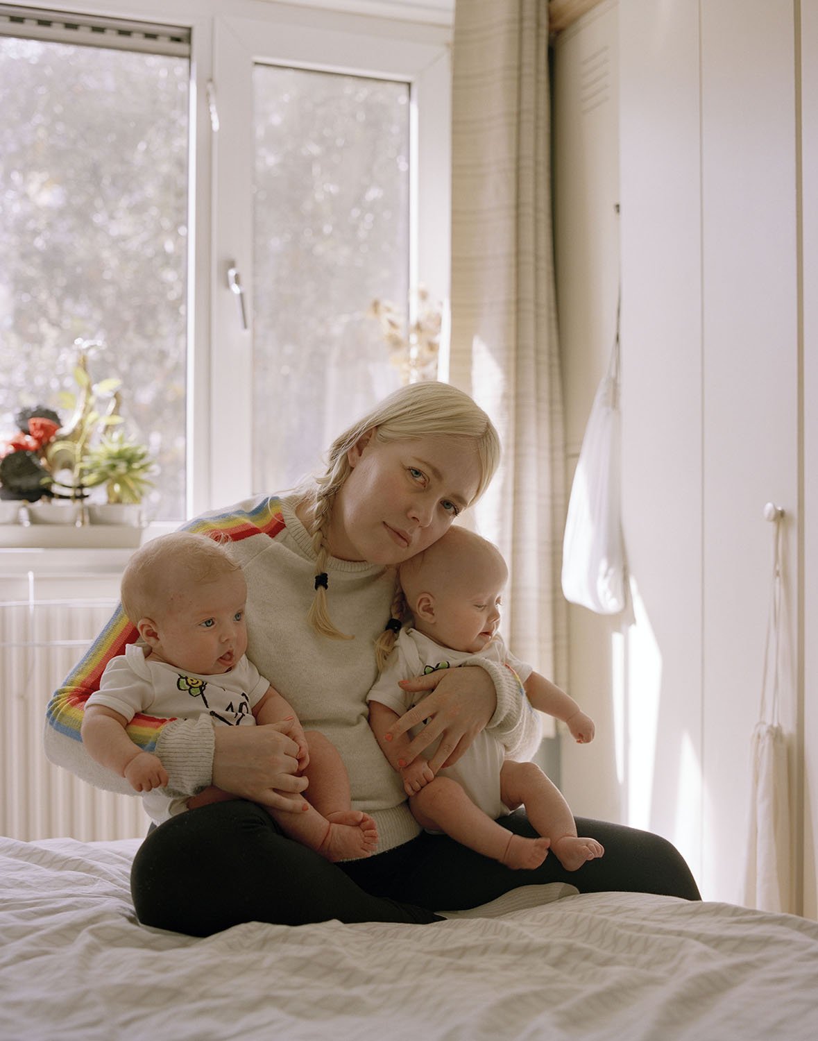 Sadie Catt Explores the Intricacies of Motherhood for Female Photographers
