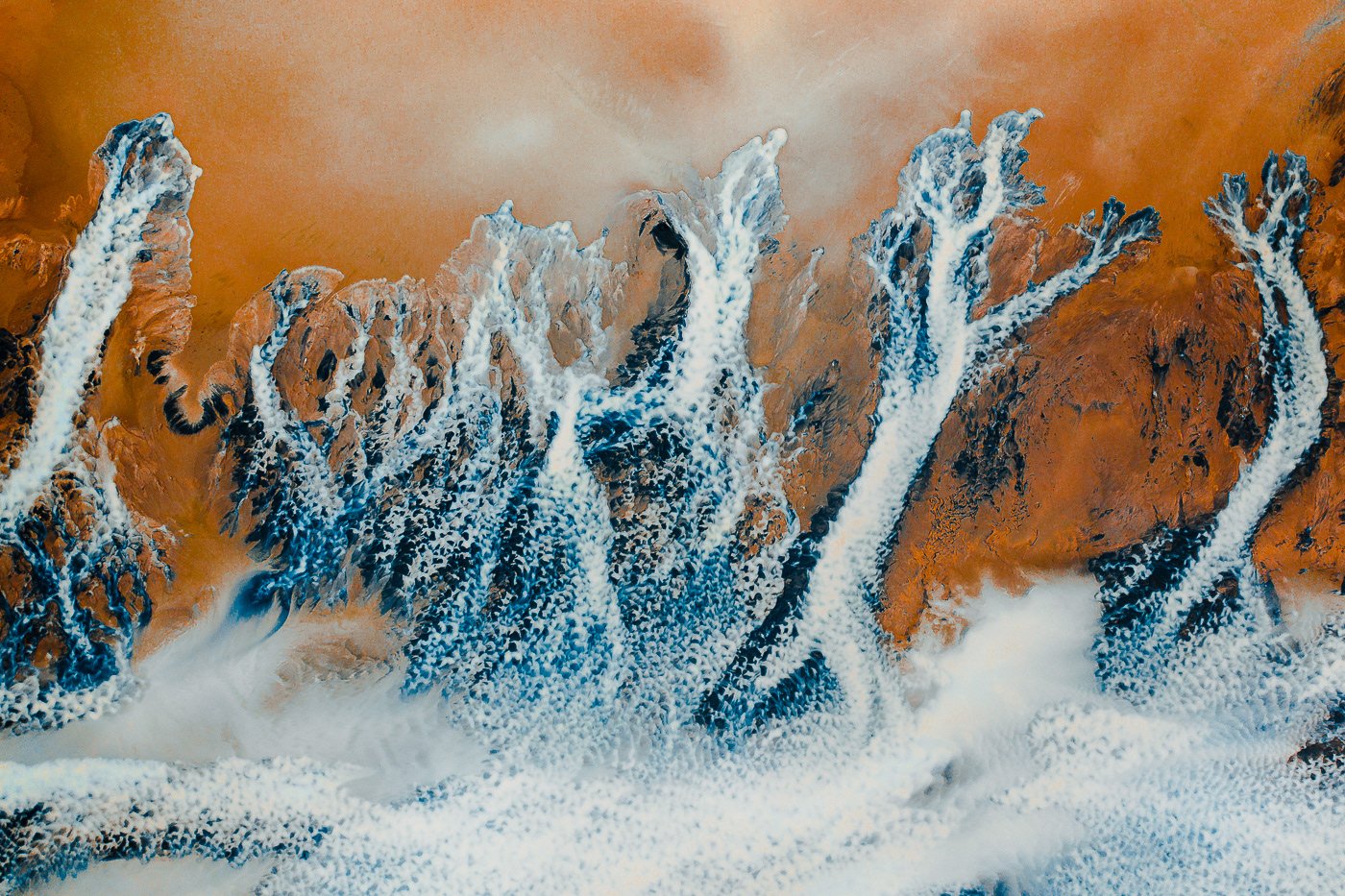 Gabor Nagy Reveals the Otherworldly Abstract Rivers of Iceland