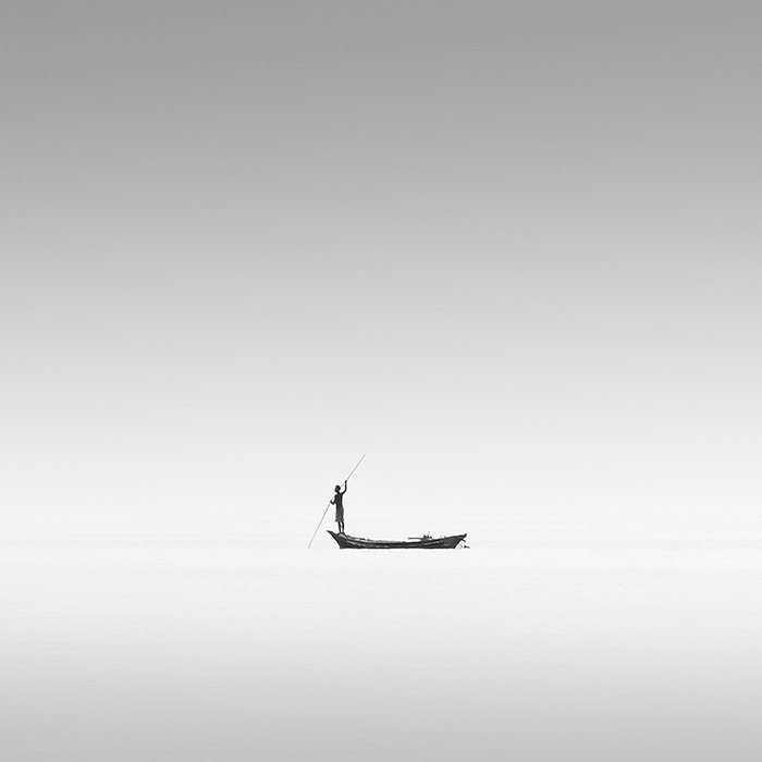 Hengki Koentjoro Captures Minimalist Beauty Of The Ocean In B/W