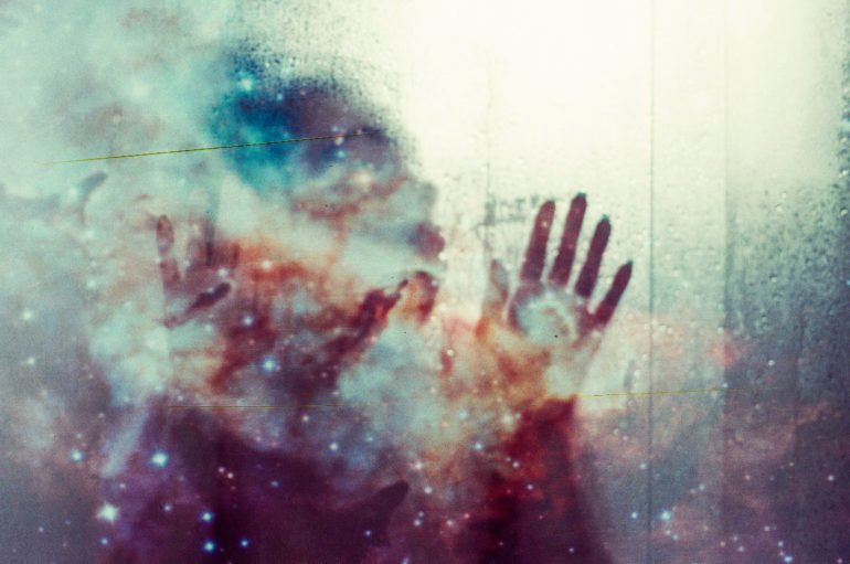 Artur Lahoz Sees his True Love in the Starry Universe