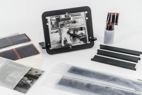 The pixl-latr is a Nifty Tool for Digitizing Films and Transparencies with Ease