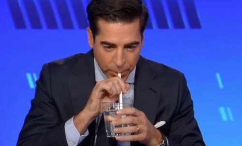 Fox News host roasted online for bizarre ‘hyper-masculine’ straw rule: ‘Imagine being this weak’