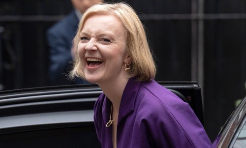 Liz Truss to propose new law banning under-18s from changing gender