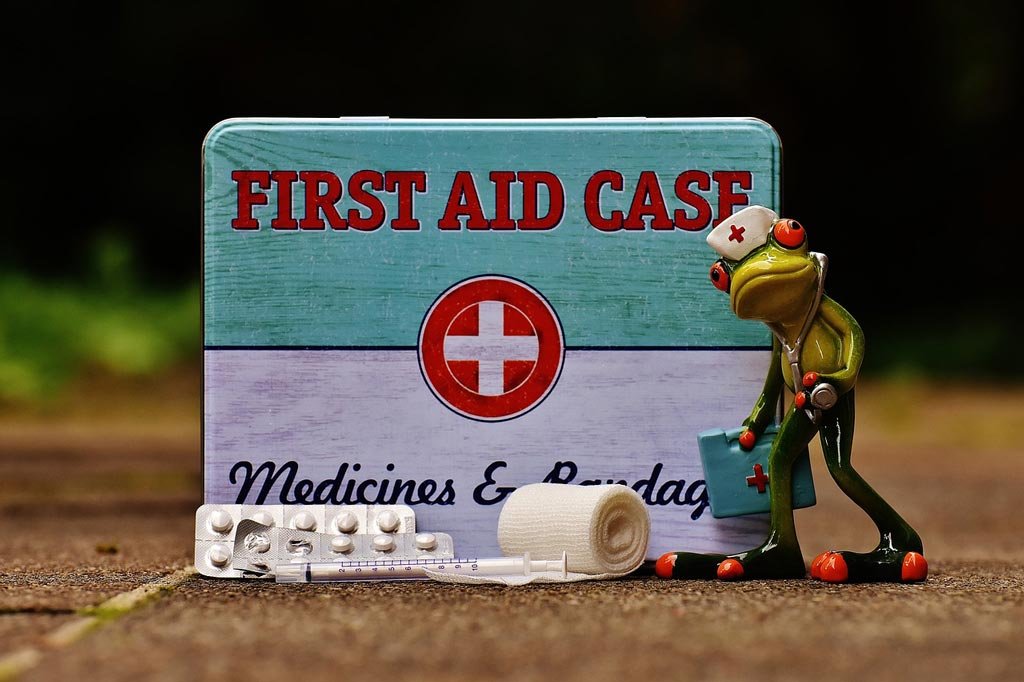 How to Pack a Travel First Aid Kit