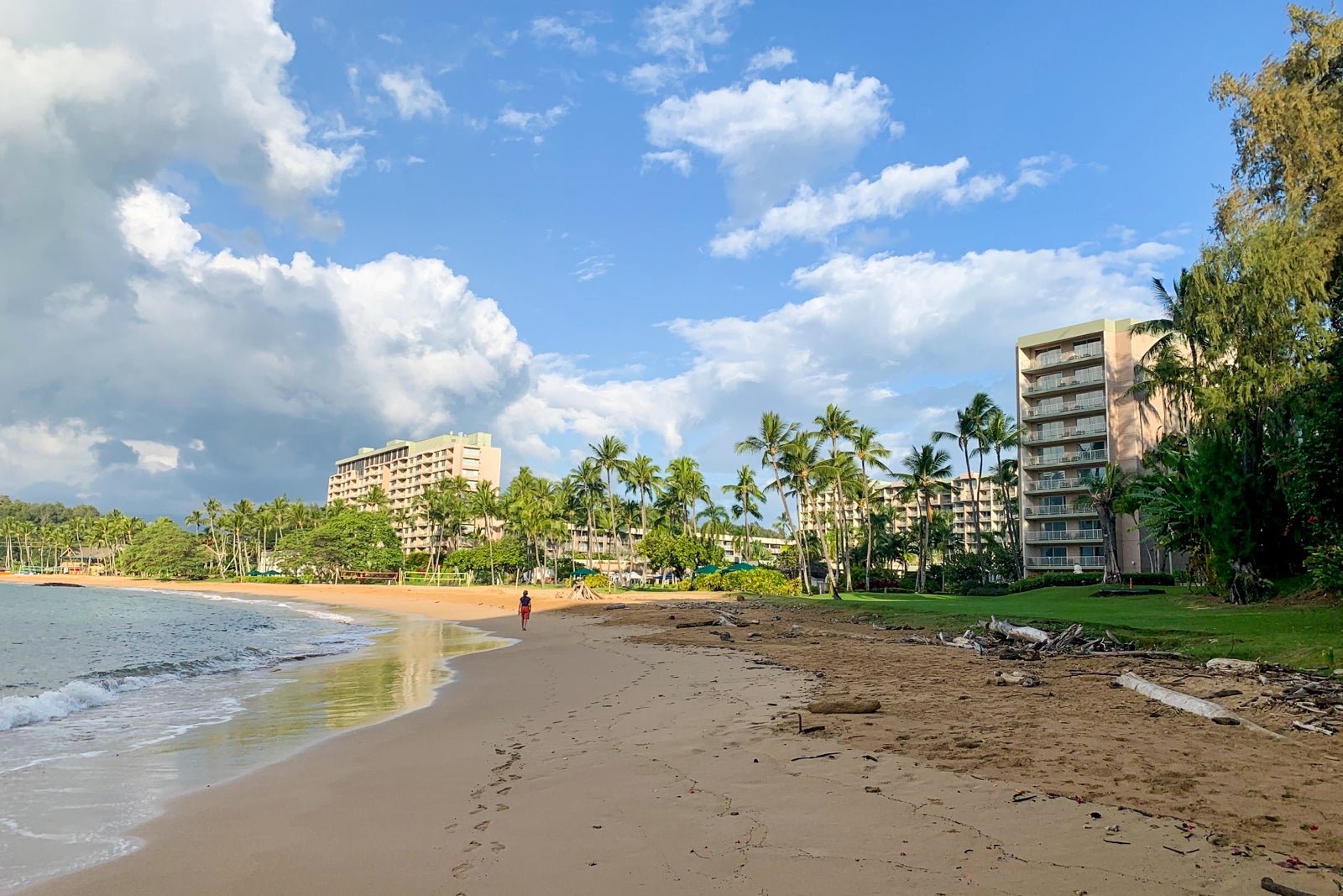 Fabulous property but dated rooms; The Kauai Marriott that will soon be a Sonesta