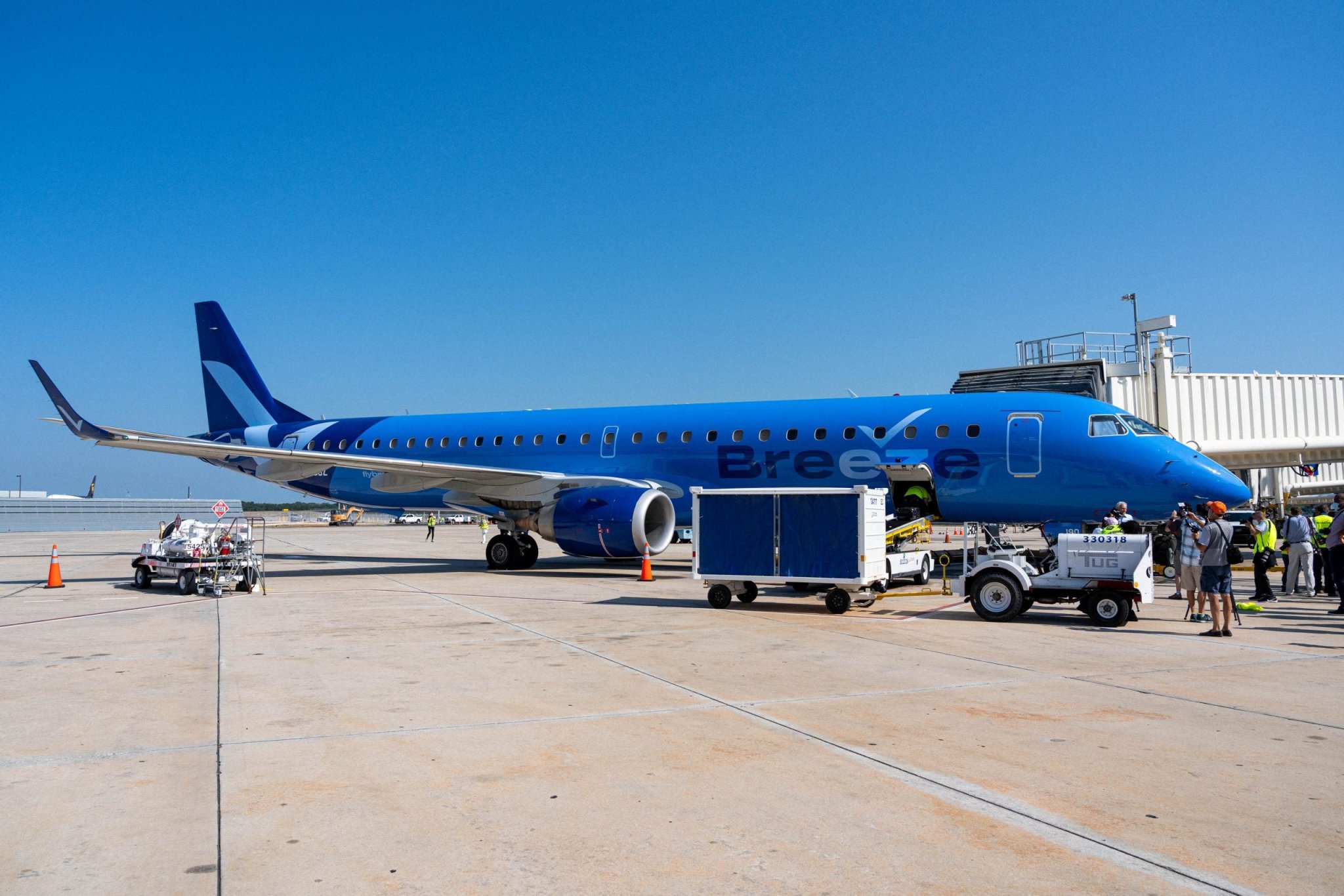 First look: What Breeze Airways, the new airline by JetBlue founder David Neeleman, brings to the skies