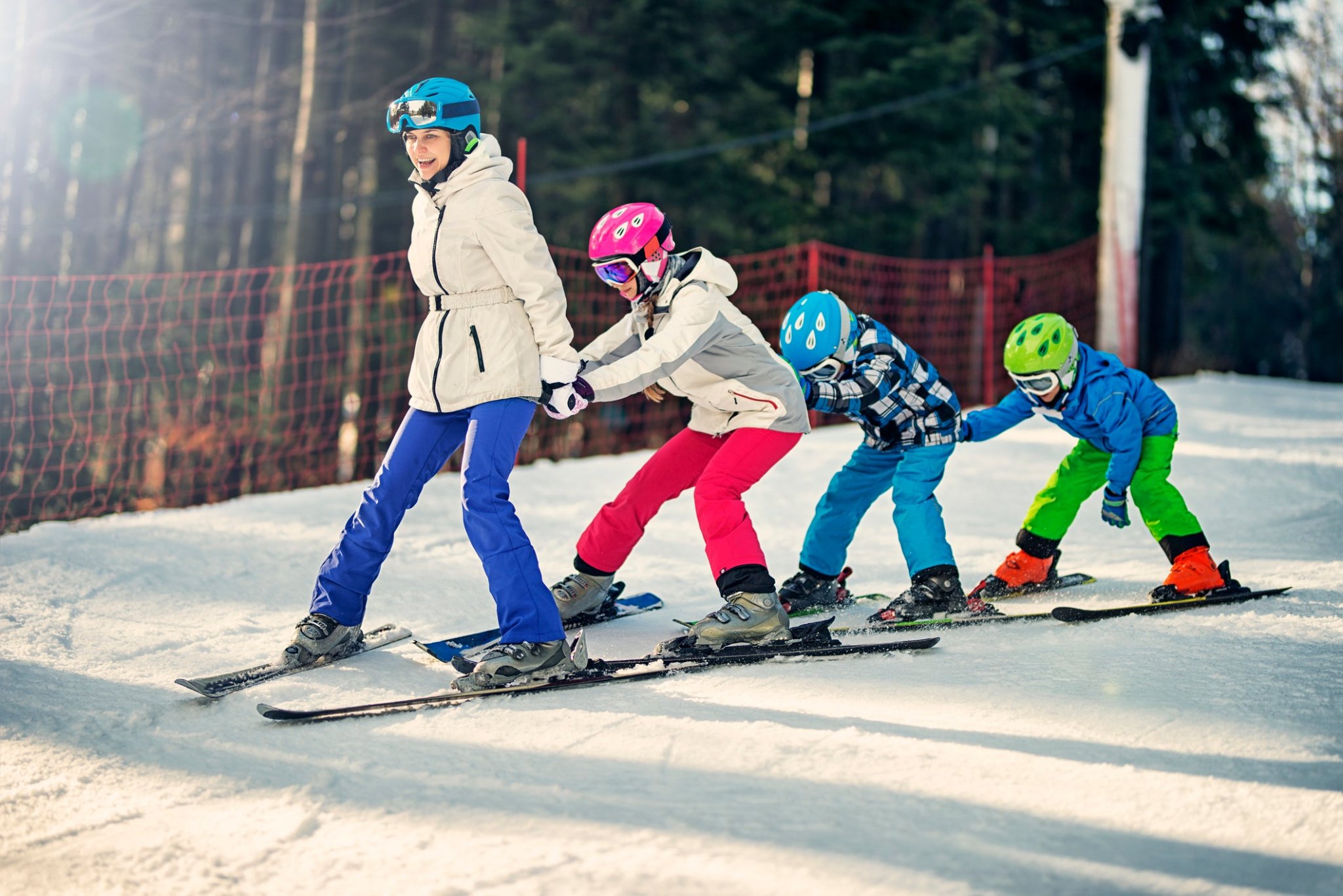 7 reasons kids should go to ski school