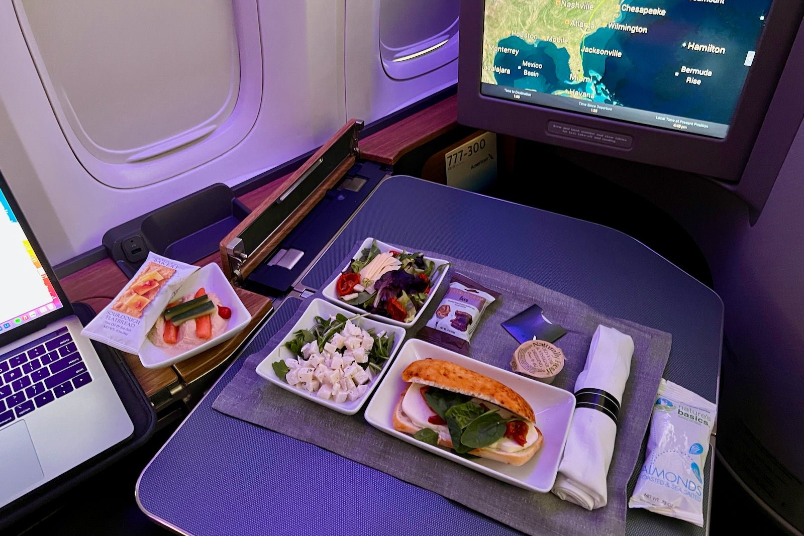 Inflight service is back — here’s what food and drinks you can expect on your next flight
