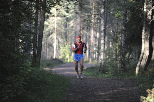 Toronto runner ‘wins’ Strava with routes that produce insane stop-motion effect