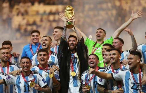 Soccer-Argentina remain top of FIFA world rankings