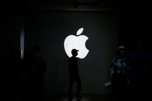 Apple says it wants to spend more on suppliers in Vietnam