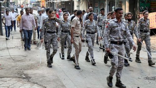 Nagpur police FIR says on-duty woman officer was molested during violence over Aurangzeb tomb row