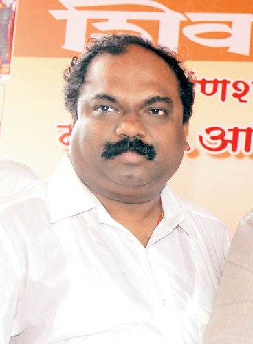 Third Uddhav minister in 'trouble', Anil Parab is CM's trusted aide & a Matoshree regular