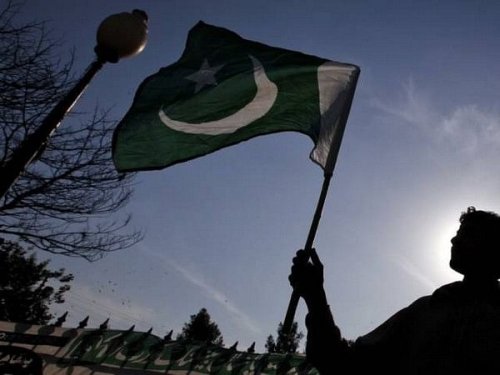 Politicians' actions to protect their own political interests push Pakistan to breaking point
