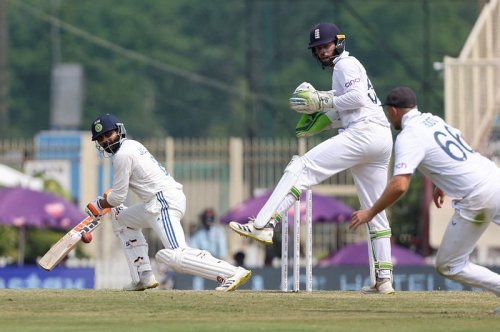 Cricket-'Tourist-unfriendly' India dim England's 'Bazball' aura