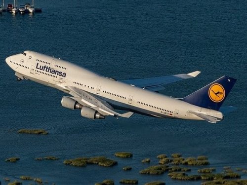 Husband-wife fight on-board makes Bangkok-bound Lufthansa flight divert to Delhi