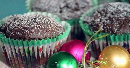 This Chocolate Lava Muffin Recipe Is Perfect For Christmas