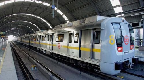 Viral Video Shows Man Masturbating In Delhi Metro Dcw Issues Notice To