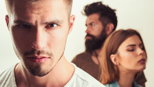 Girlfriend’s Boyfriend Wants Her to Delete Group Pics with Ex: “Is This a Red Flag?”