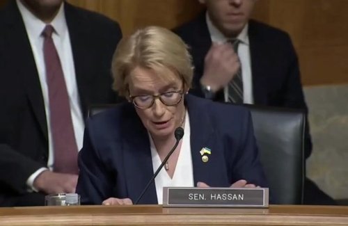 “Excuse me, that’s incorrect”: Sen. Maggie Hassan takes DHS Sec. Kristi Noem to task on the definition of habeas corpus.