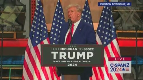 At non-union plant, Trump tells autoworkers, “I don’t think you’re picketing for right thing.” Then takes shot at Biden.