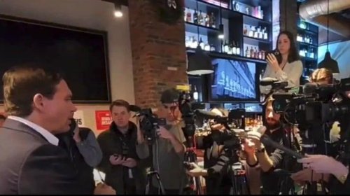 Gov. Ron DeSantis (R-FL) criticizes Nikki Haley for “word salad” when asked at a town hall what caused the Civil War.