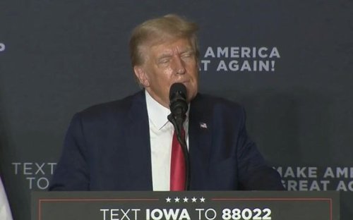 Campaigning in Iowa, Donald Trump touts central role in overturning Roe v. Wade: “I got the job done, I got it done.”