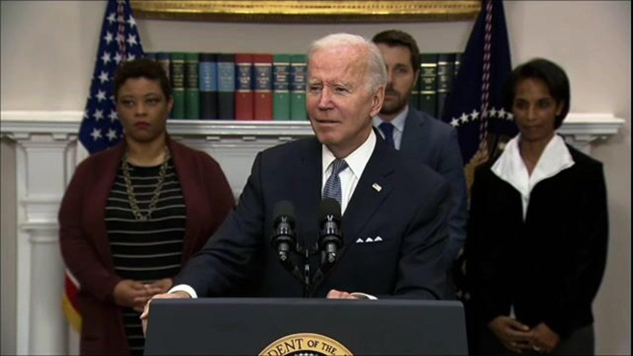 President Biden says he "does not understand" Republicans' threat to cut off funding for Ukraine if they win the House.