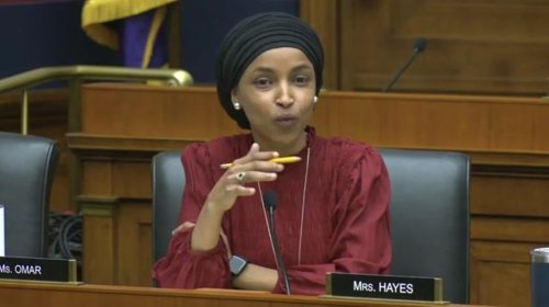 Rep. Ilhan Omar asks Columbia University president whether she's seen anti-Muslim or anti-Jewish protests on campus.