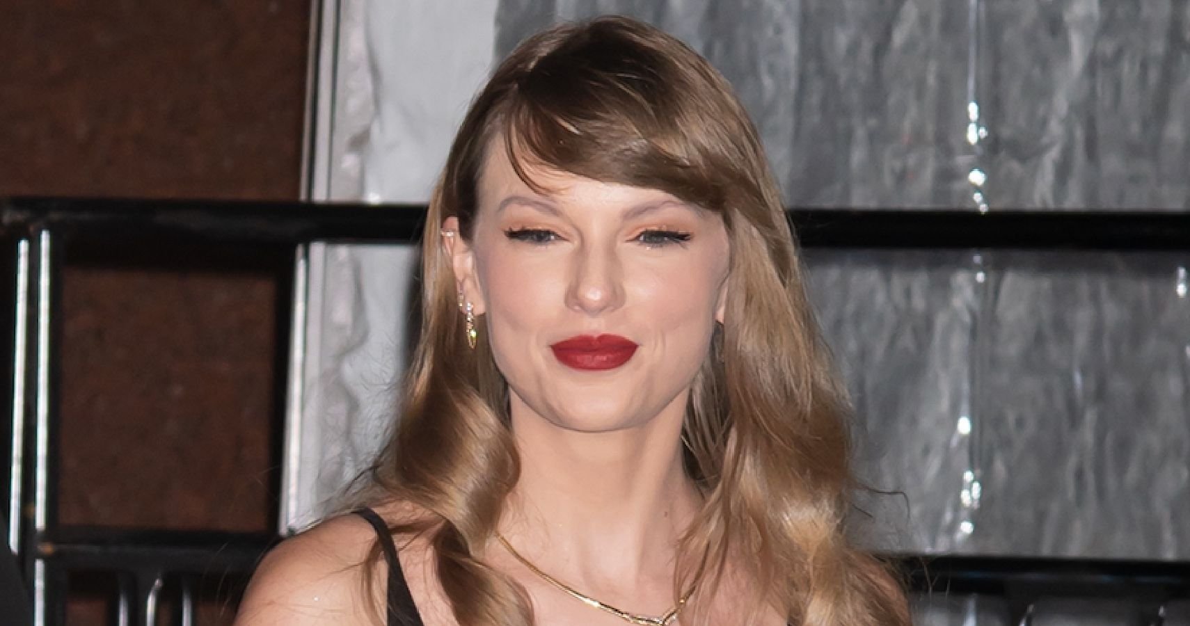 Taylor Swift Buys $12.5 Million Mansion Near Ex Joe Alwyn’s Hometown