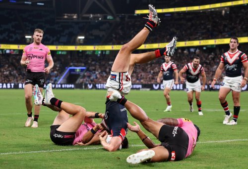 NRL News: Robbo refuses to blame Bunker despite dodgy no-try call, Benji gets royal seal of approval, Oates may be back in pack