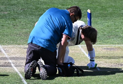 Pucovski retires hurt in distressing scenes after another Sheffield Shield head knock