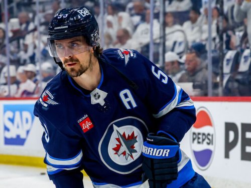 Scheifele uncertain for Game 6 after father's death