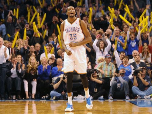 Kevin Durant drops career-high 54 points in win over Warriors