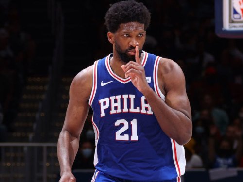 Report: Embiid questionable for Game 1 vs. Hawks