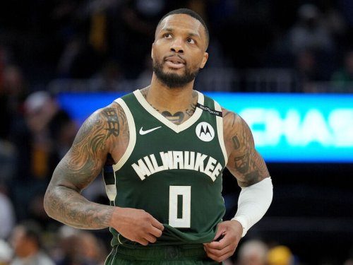 Lillard out indefinitely with blood clot in leg