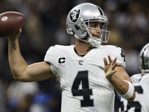 Report: Raiders grant Derek Carr permission to visit Saints | Flipboard