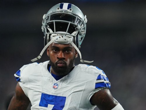 Report: Cowboys' Diggs out for season after tearing ACL in practice