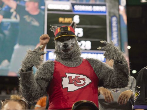 Chiefs superfan 'ChiefsAholic' lands on Most Wanted Fugitives list