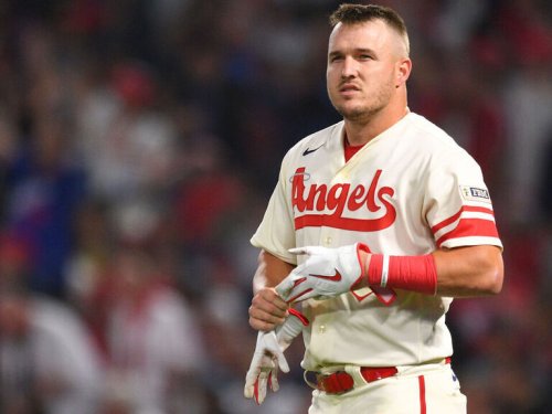 Trout expects to be 'wearing an Angels uniform next spring'