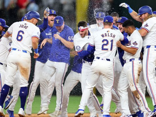 Rangers overcome controversial call to walk off Cubs