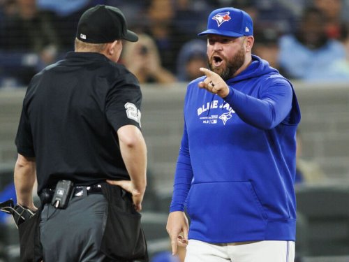 Gausman, Schneider ejected after fiery outbursts at umpire