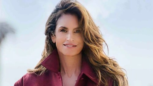 Cindy Crawford, 58, looks like she's ageing backwards in latest photoshoot