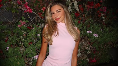 Zara McDermott shares first Costa Rica snap after Louis splashes out on flight