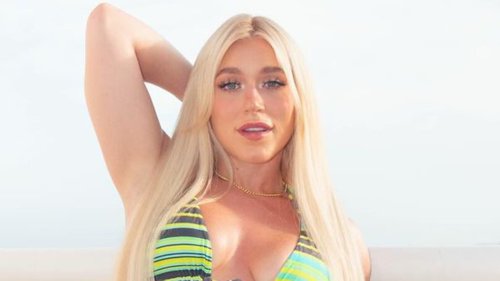 Influencer boxing star Elle Brooke strips down to underwear on boat