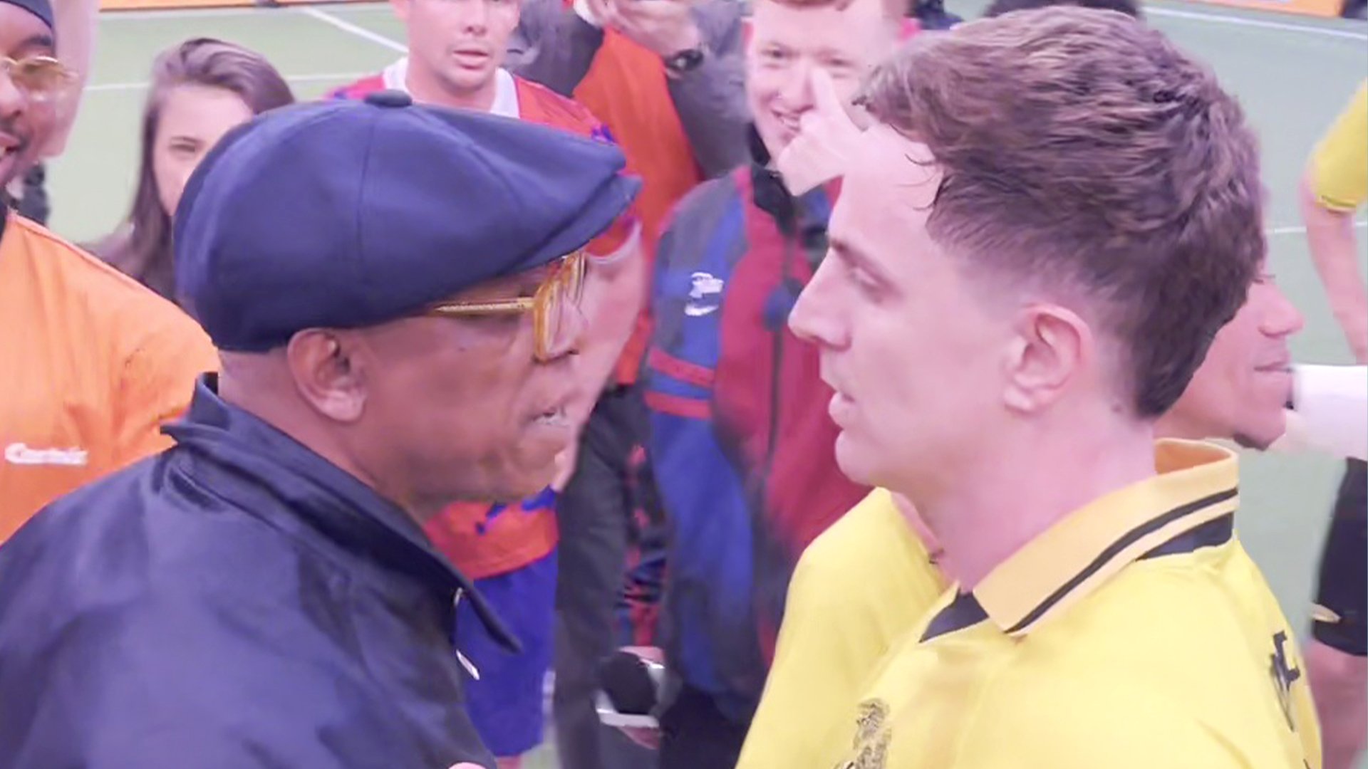 'Don't speak to me like that' - Ian Wright, 61, angrily confronts ex-Man Utd ace