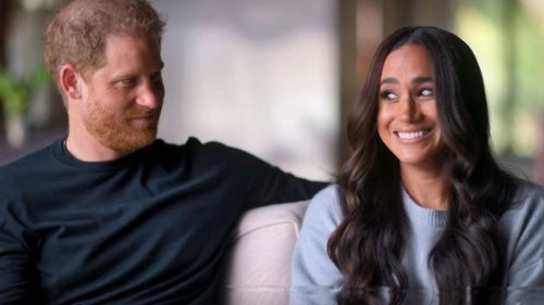Royal family 'in state of sadness' as Harry & Meghan mock Queen in Netflix doc