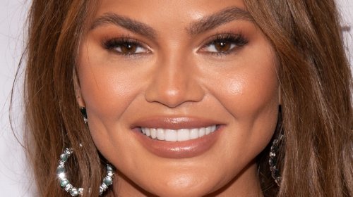 Chrissy Teigen, Before and After