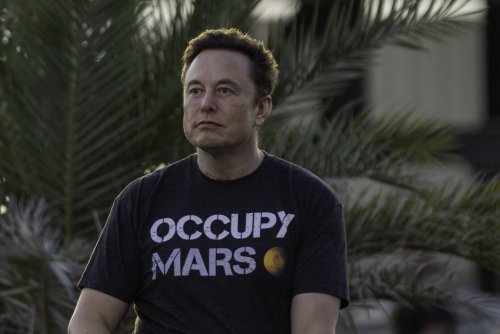 Elon Musk rakes in the BILLIONS, closes in on world's richest man