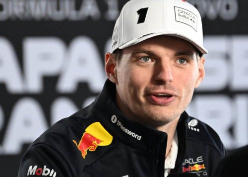 What time is the Saudi Arabian Grand Prix on Easter Sunday?